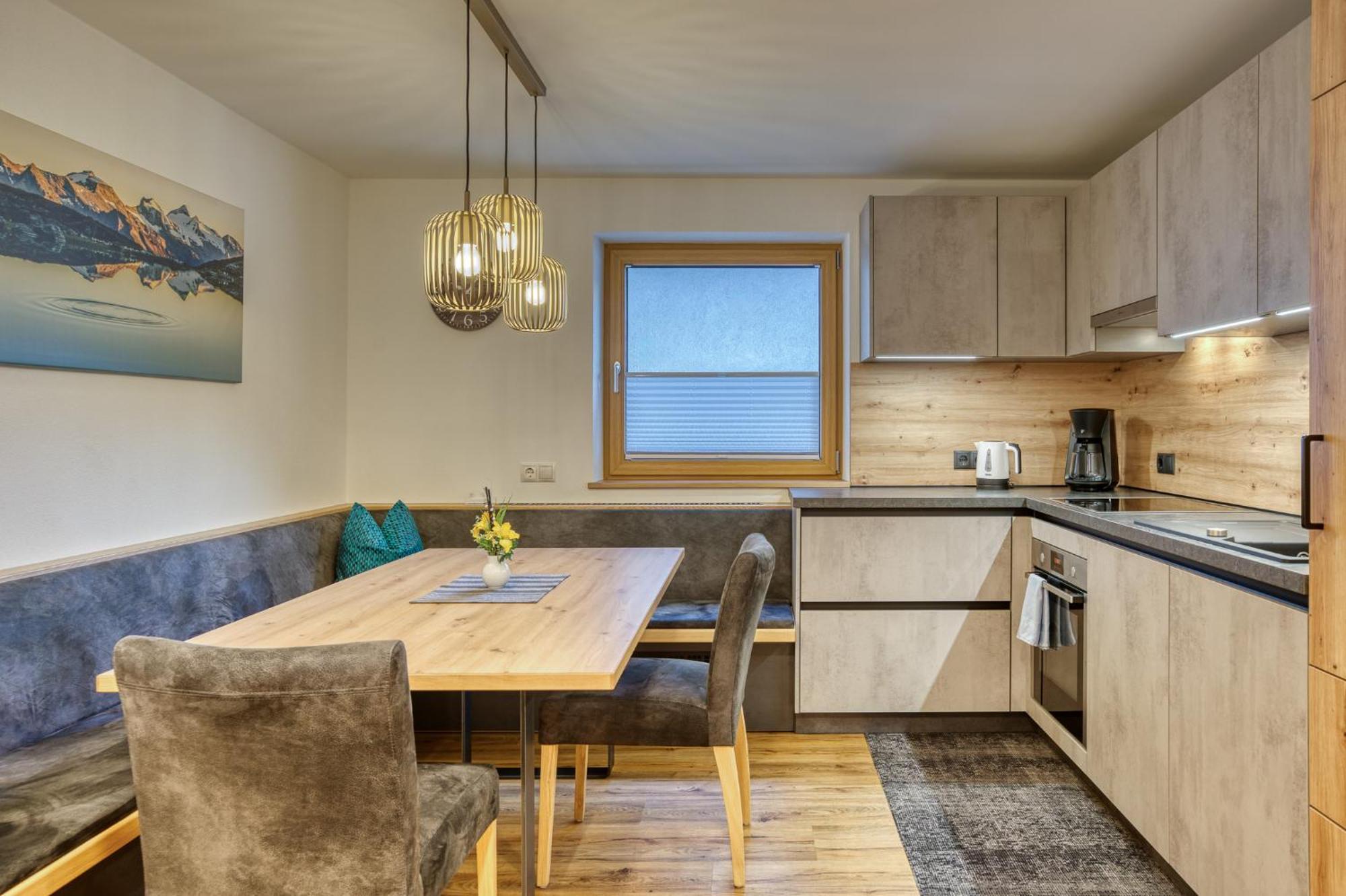 Alpenrose Tux Apartment Ngoại thất bức ảnh