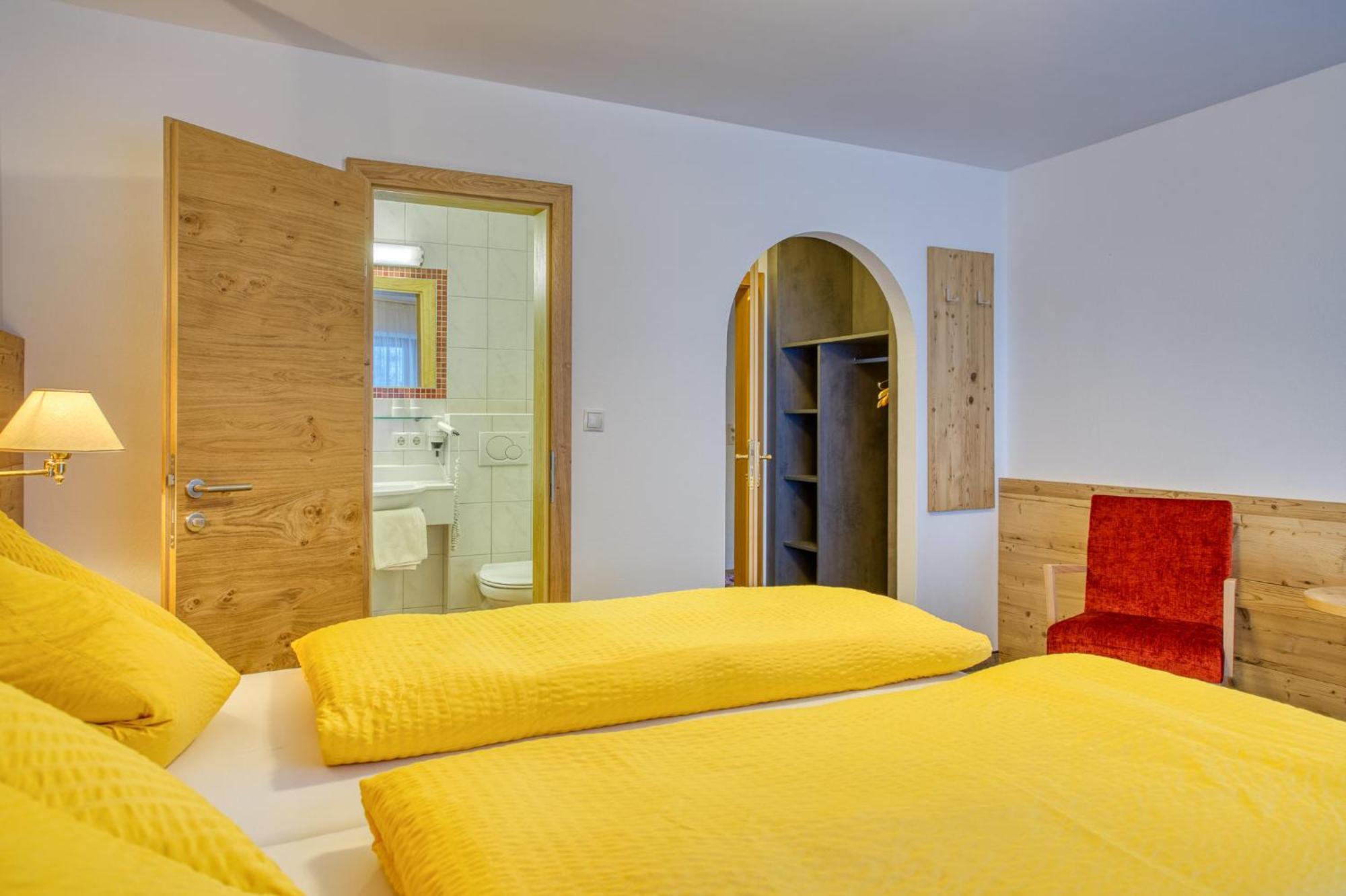 Alpenrose Tux Apartment Ngoại thất bức ảnh