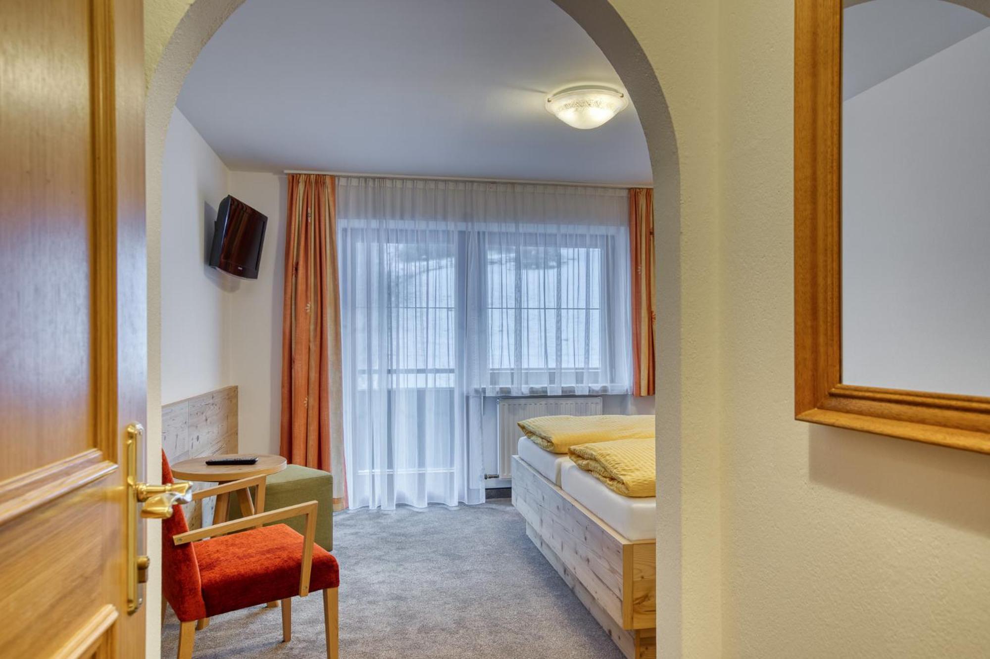 Alpenrose Tux Apartment Ngoại thất bức ảnh