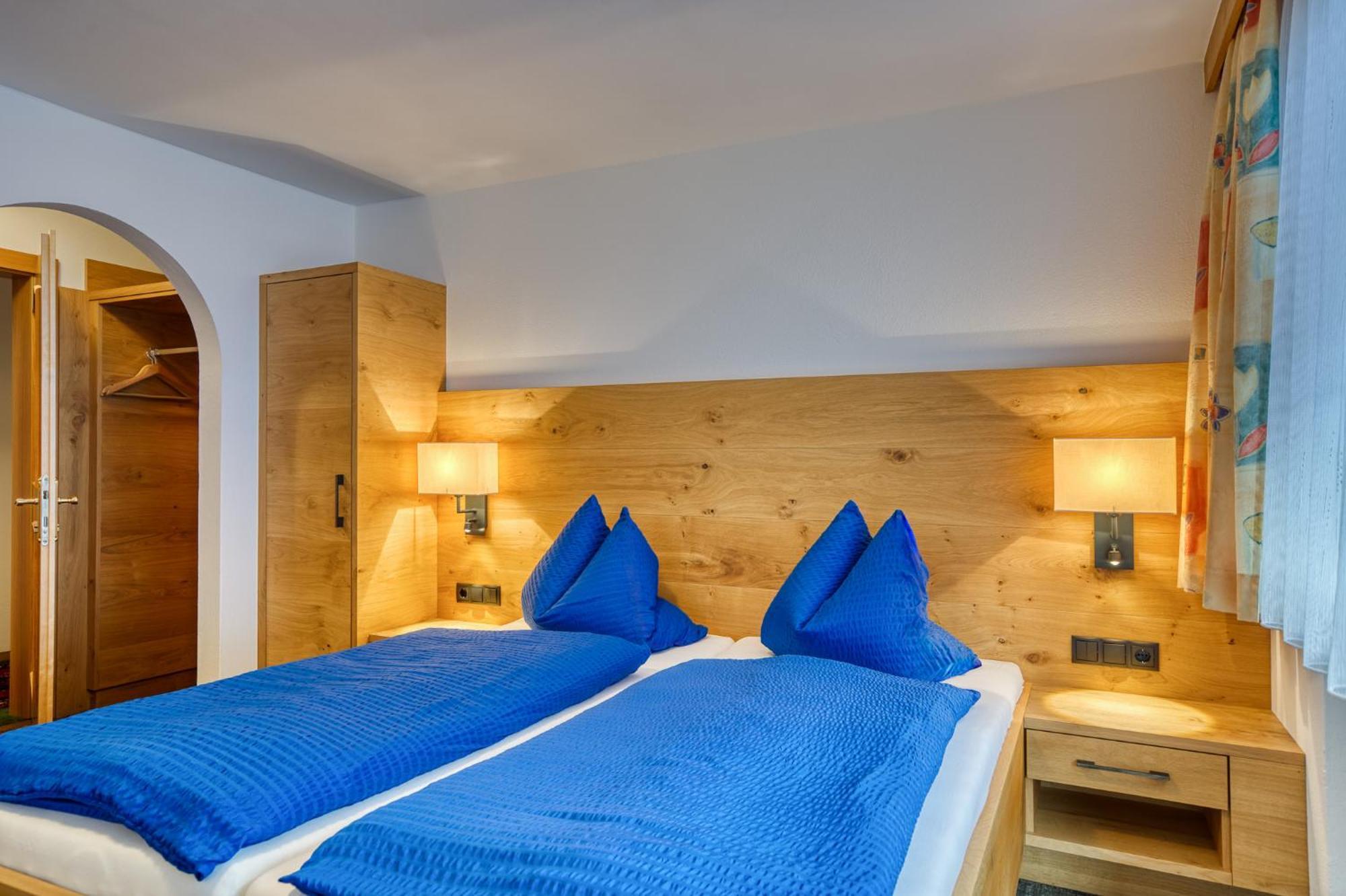 Alpenrose Tux Apartment Ngoại thất bức ảnh