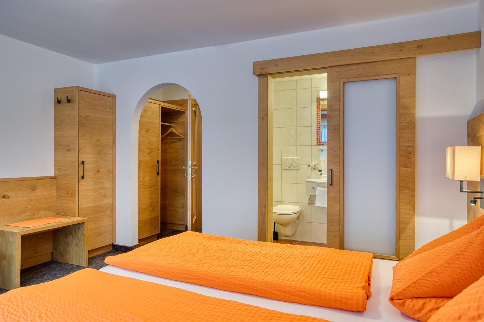 Alpenrose Tux Apartment Ngoại thất bức ảnh